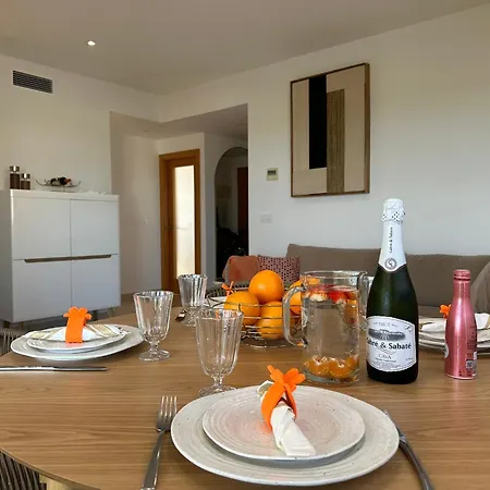 Naranja Grau Apartment *